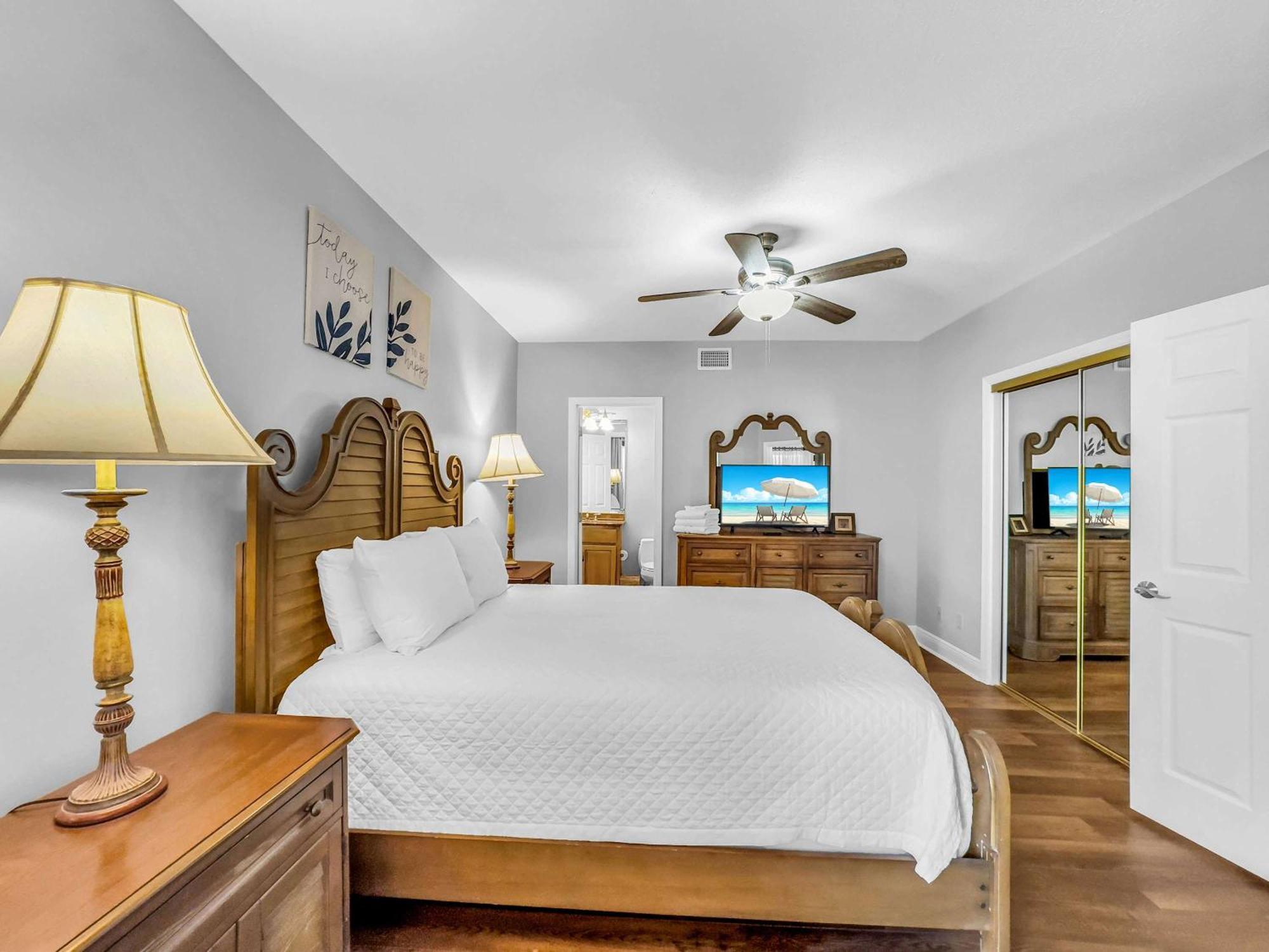 Four Seasons 501e By Current Tides Vacation Holiday home