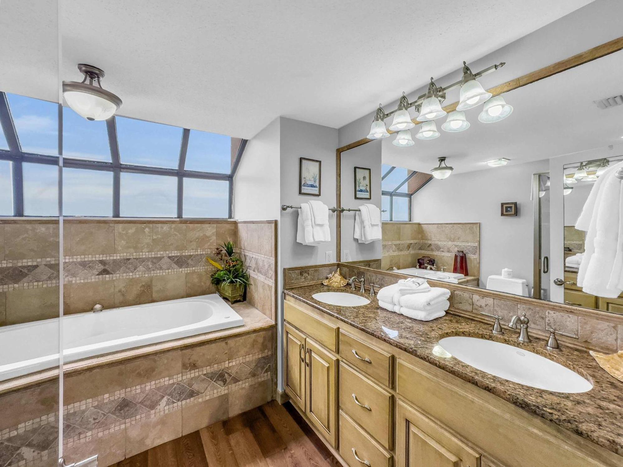 Holiday home Four Seasons 501e By Current Tides Vacation *