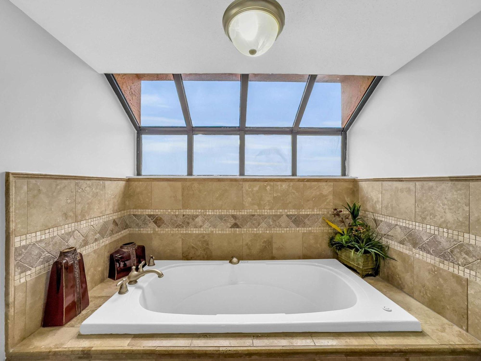 Holiday home Four Seasons 501e By Current Tides Vacation *
