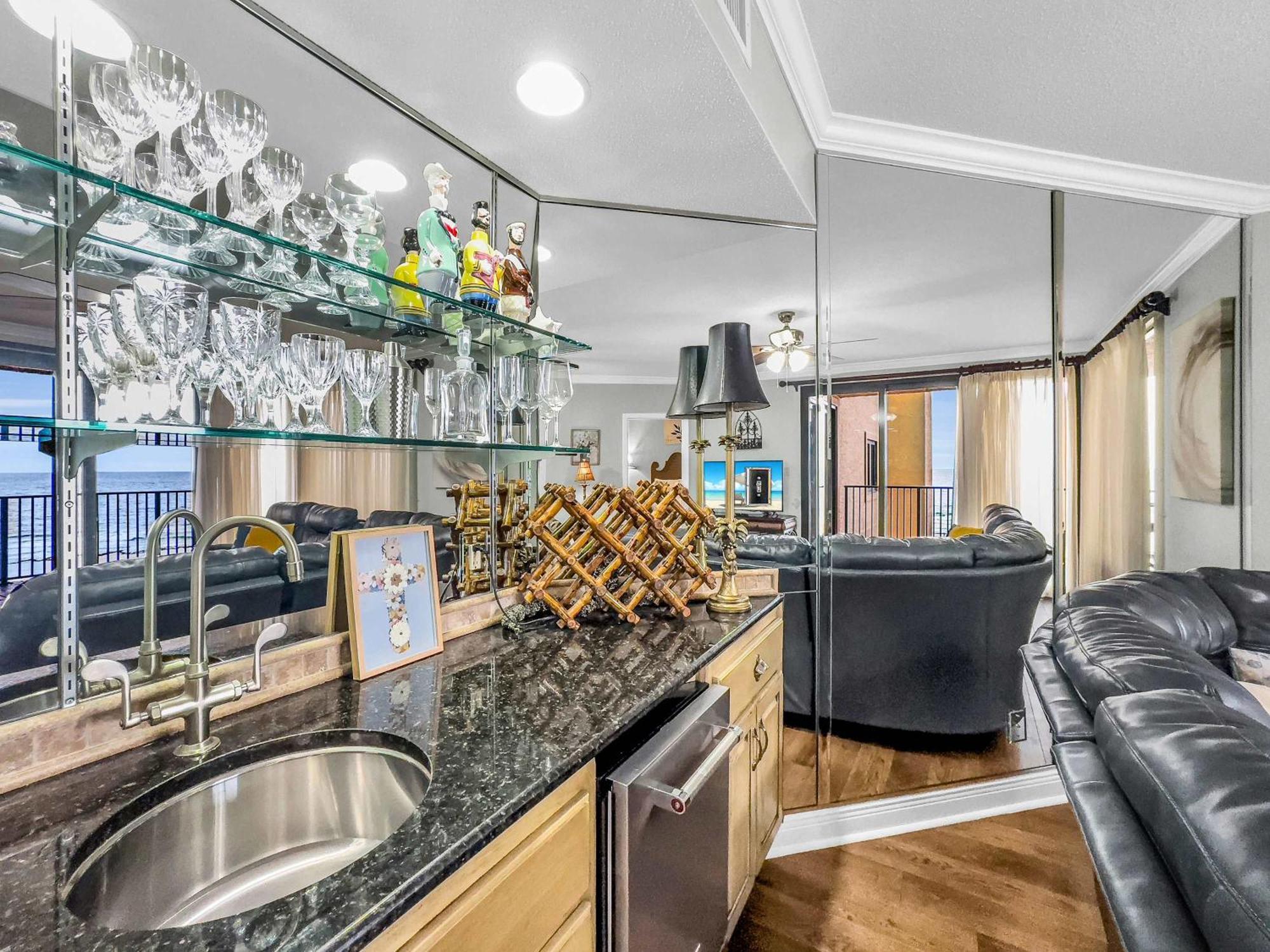 Four Seasons 501e By Current Tides Vacation Holiday home *