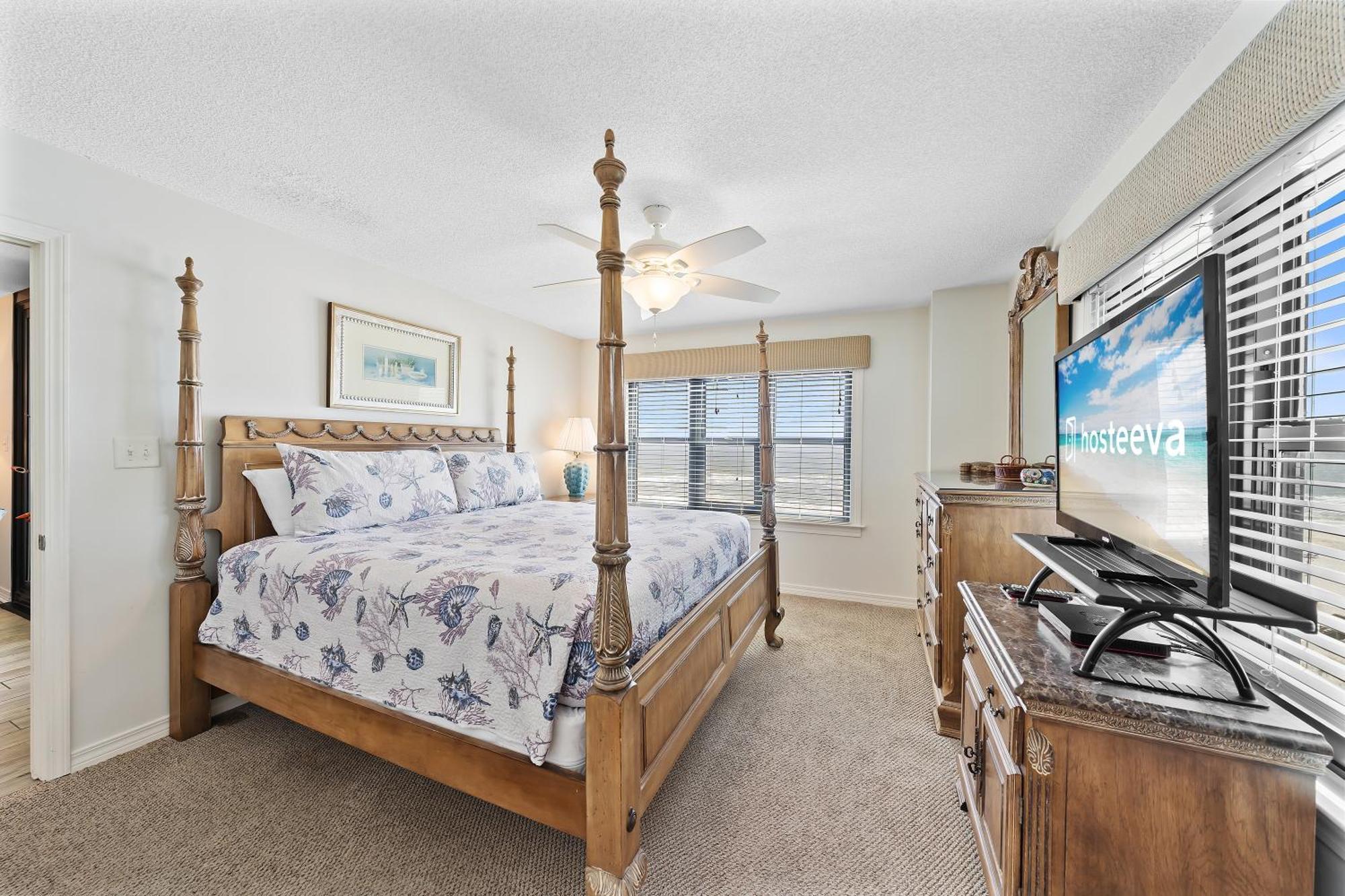 Harbor Place 513 Apartment *