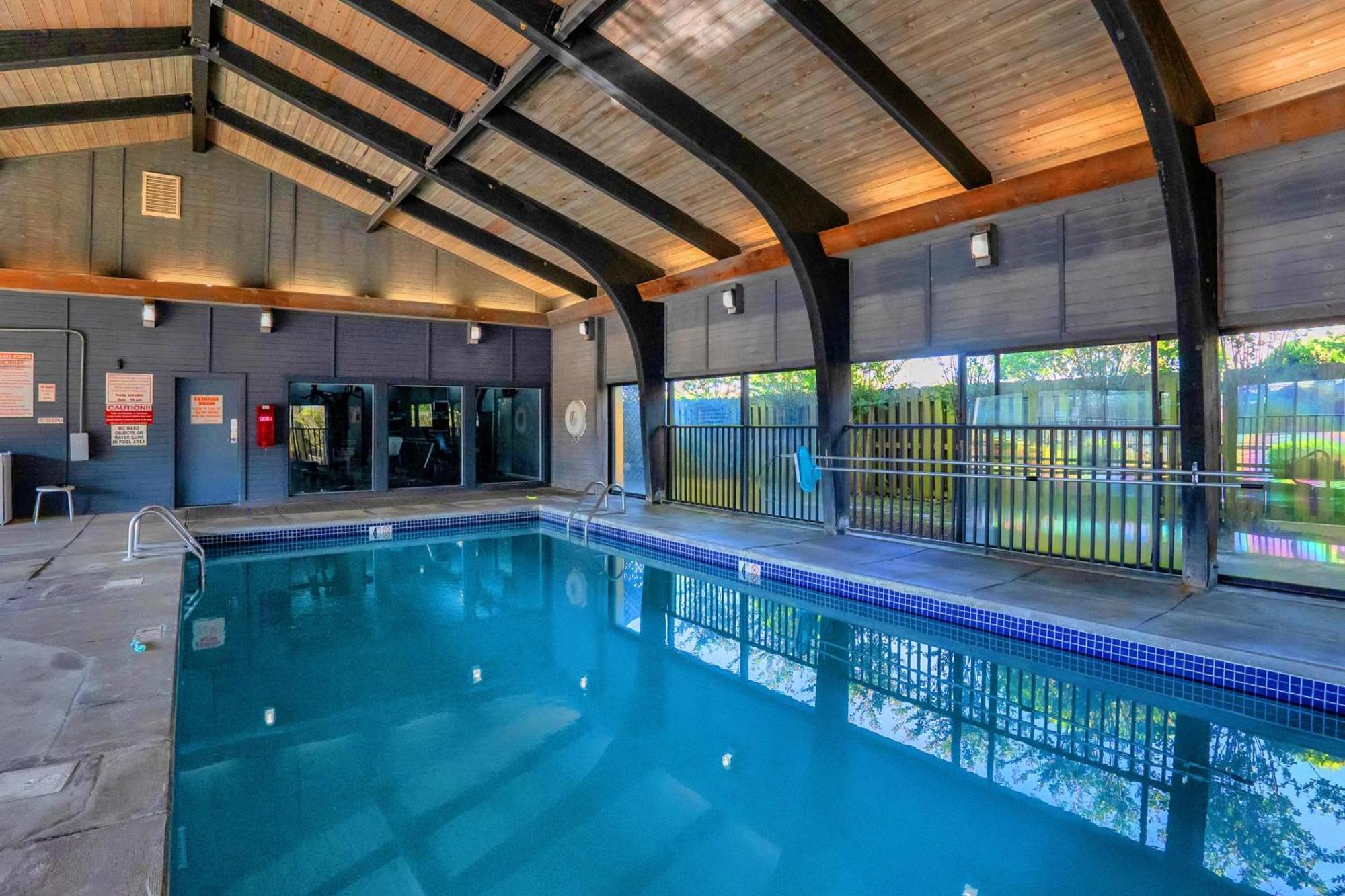 Apartment Windward Pointe 1206