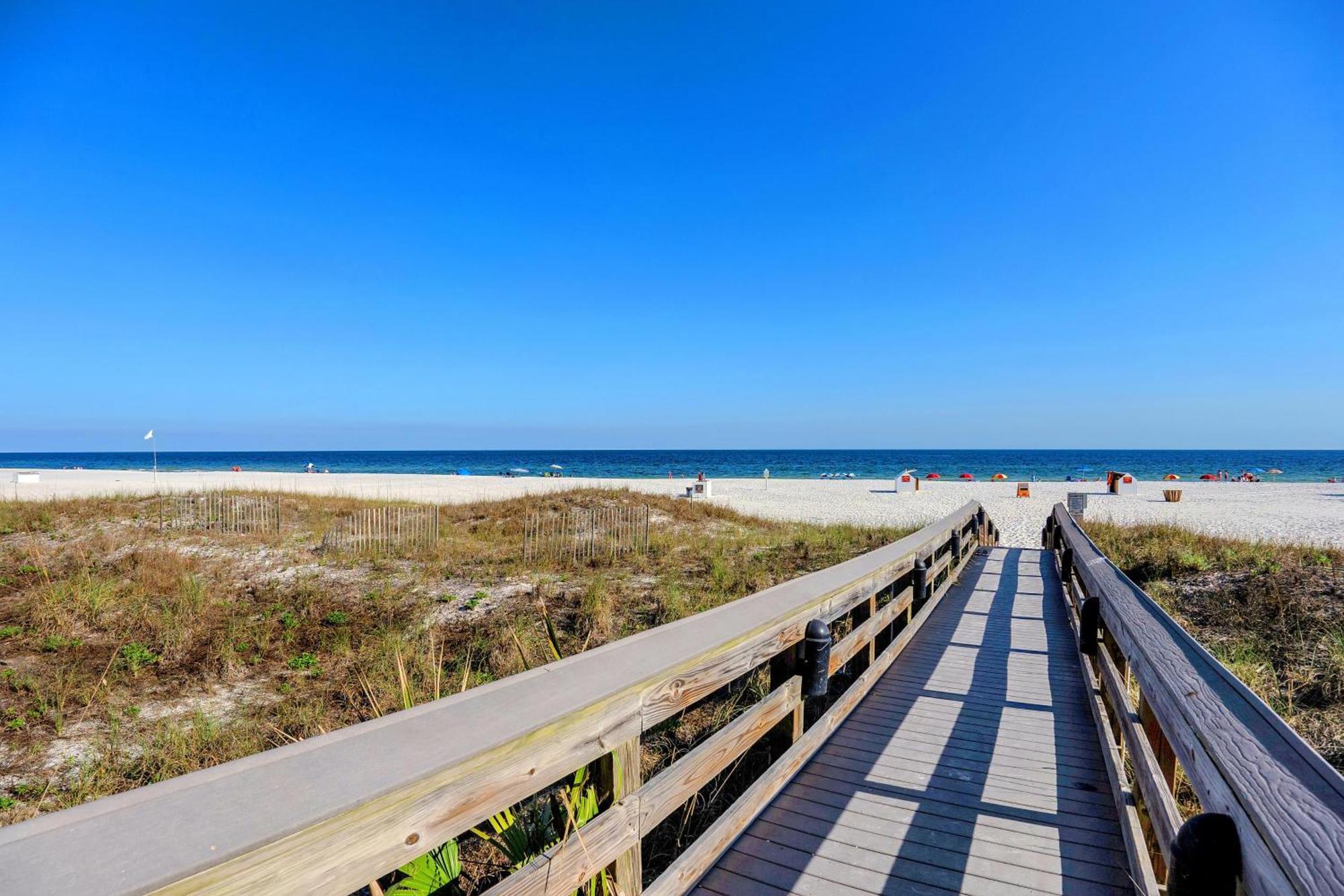 Apartment Windward Pointe 1206