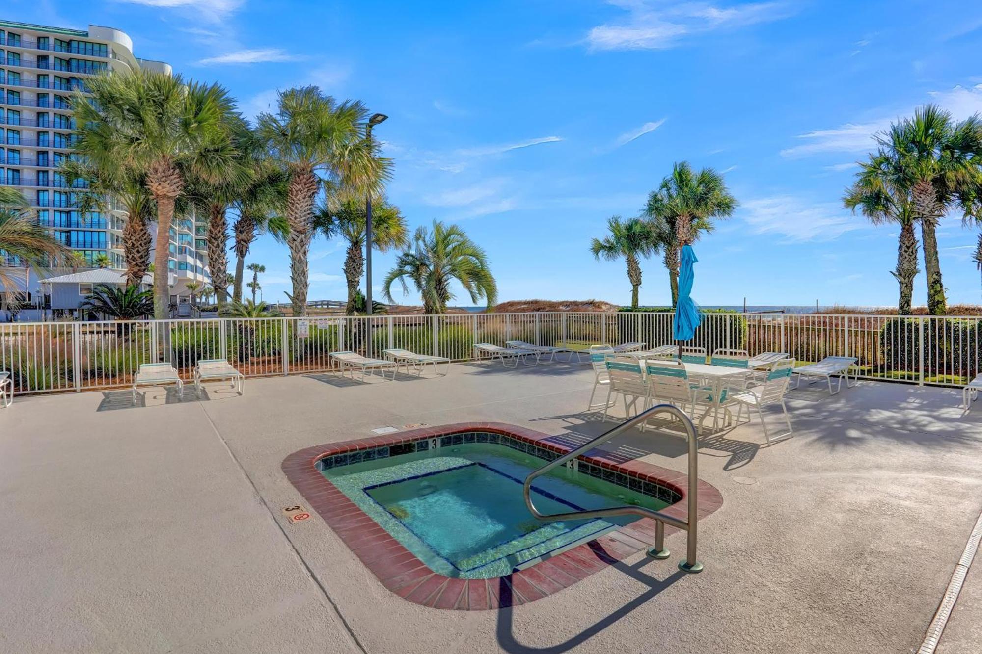 Regency Isle 405 By Liquid Life Apartment *