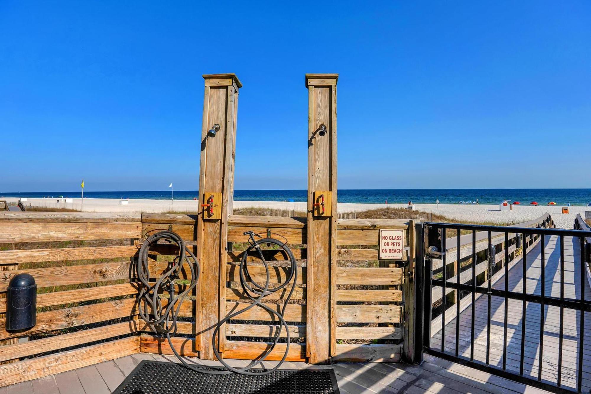 Apartment Windward Pointe 706
