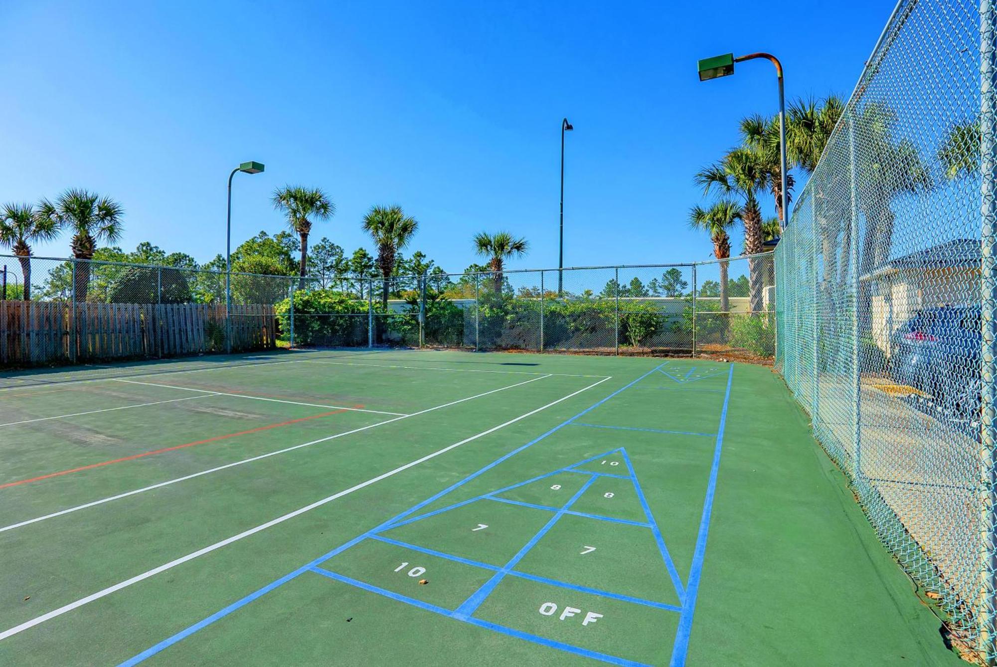 Apartment Windward Pointe 706