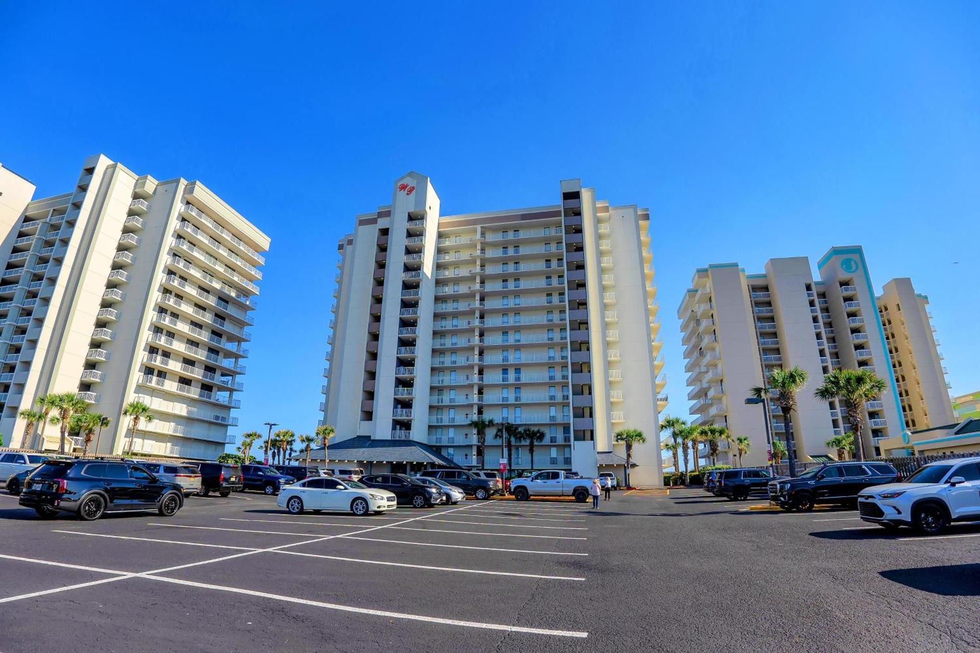 Windward Pointe 706 Apartment *
