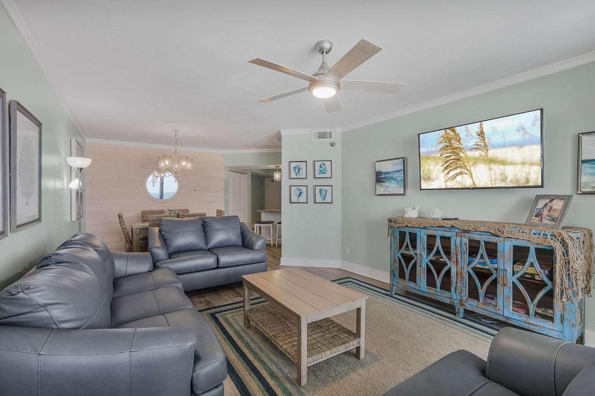 Windward Pointe 304- Pristine Amenities Galore Holiday home