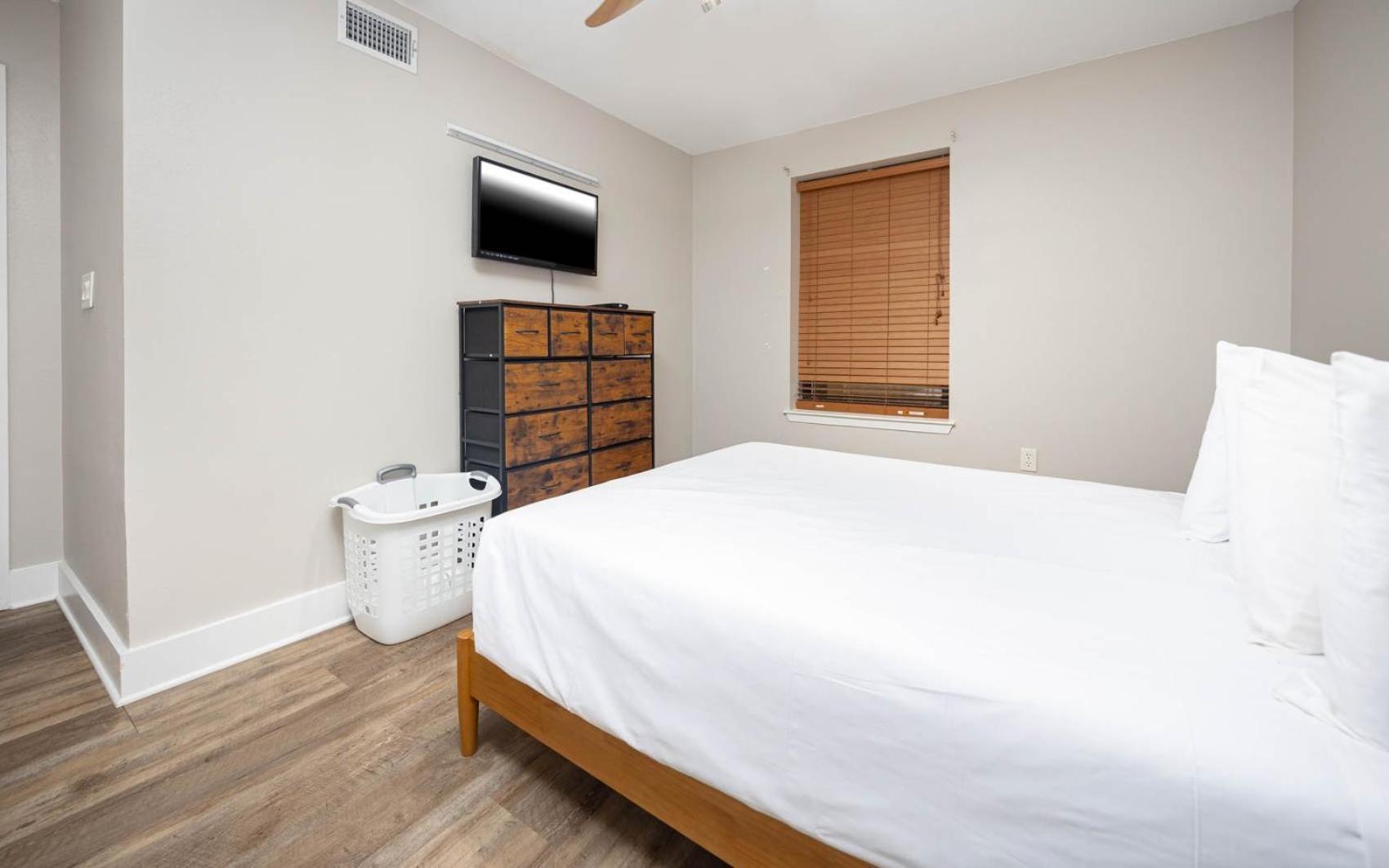 Apartment Phoenix Iv 4023