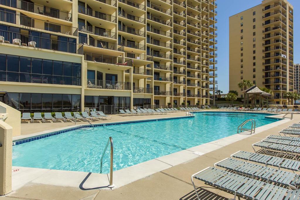Apartment Phoenix Vi Unit 6912 *