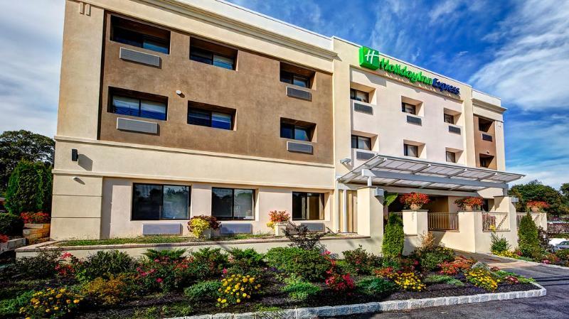 Resort Express Orange - On The By Ihg