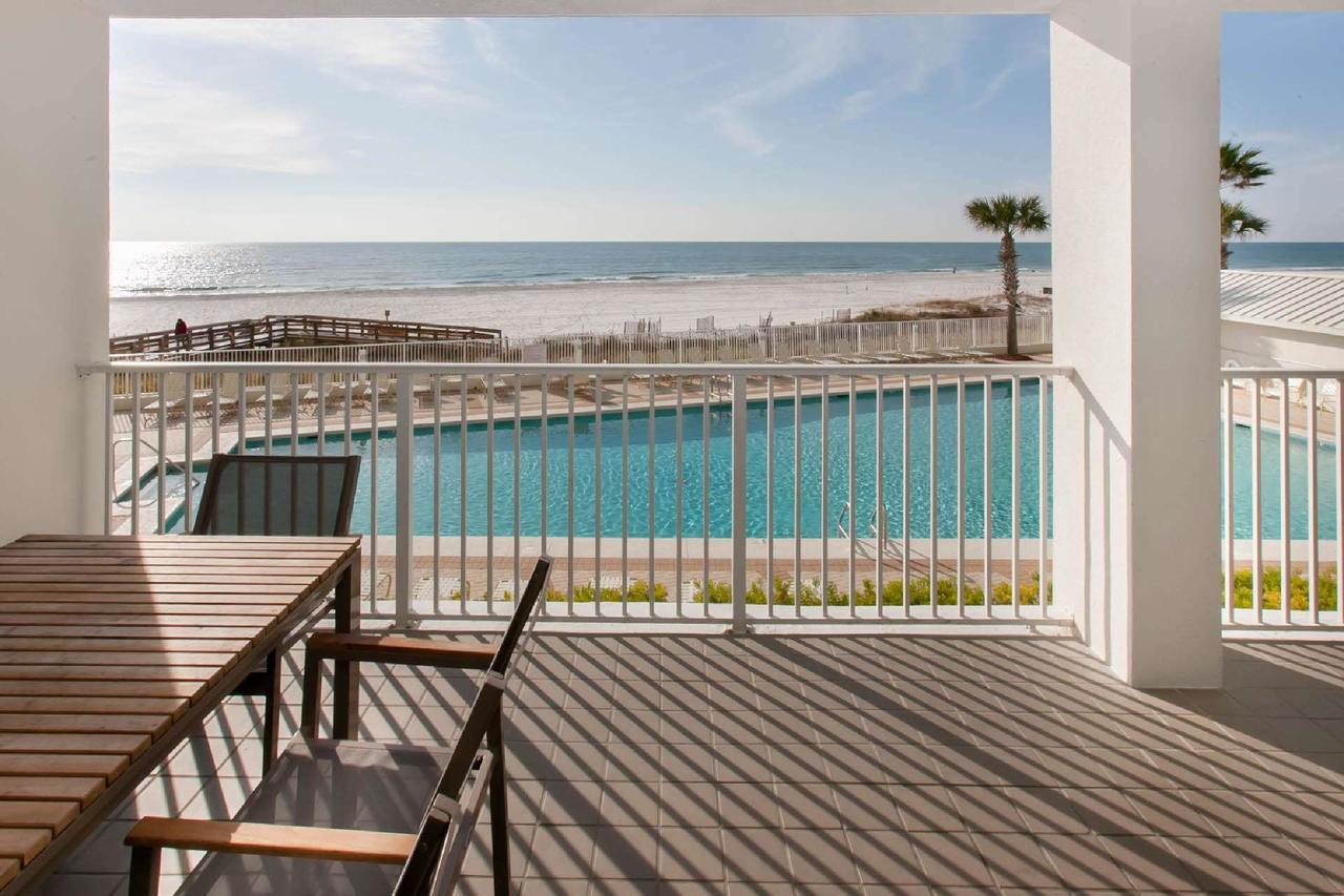 Pelican Pointe 205