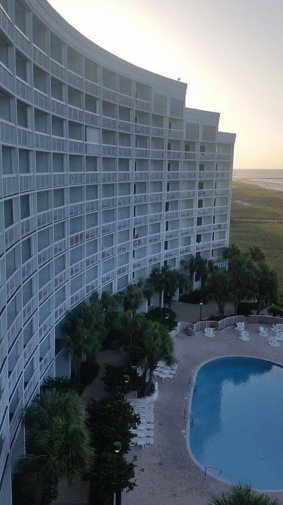 The Island House A Doubletree By Hilton Hotel 4*