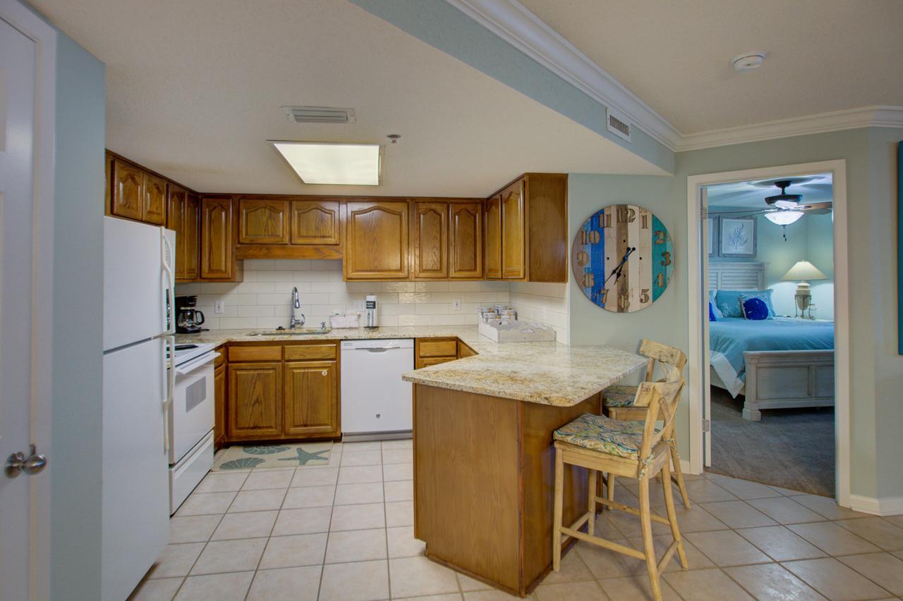 Apartment Phoenix Vi Unit 6808 *