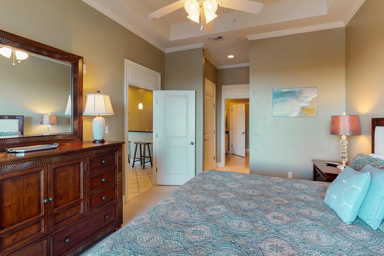 Wharf Apartment