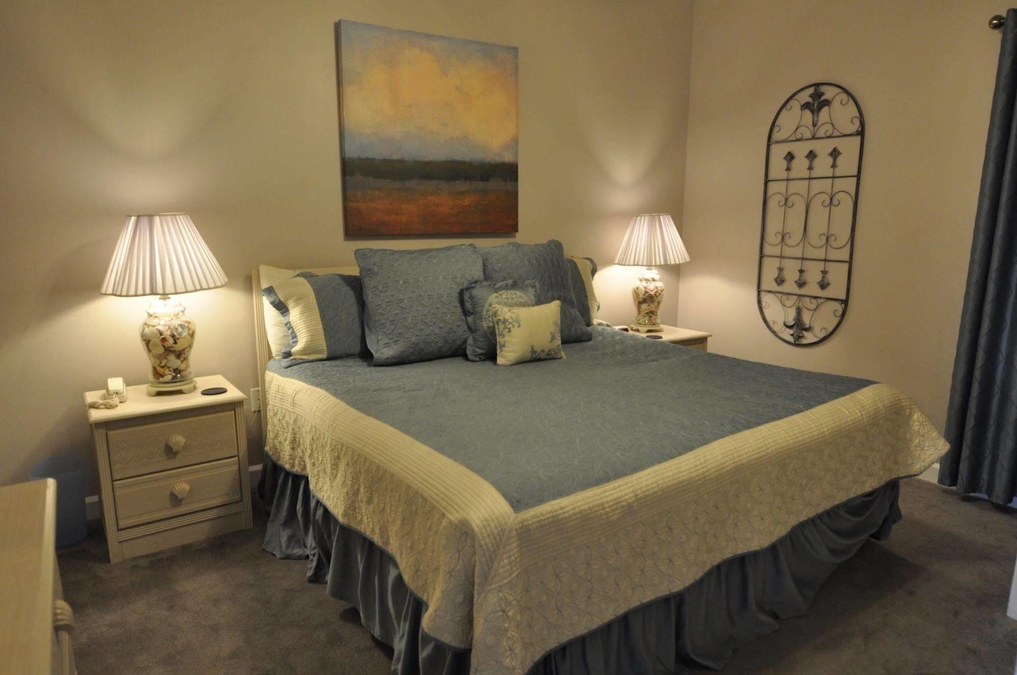 Phoenix Vi By Brett Robinson 4* Orange Beach