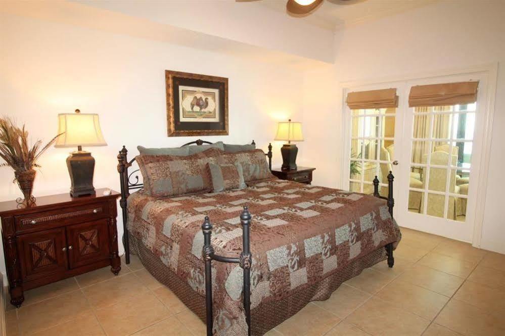 Holiday home Phoenix West By Brett-robinson Vacations *