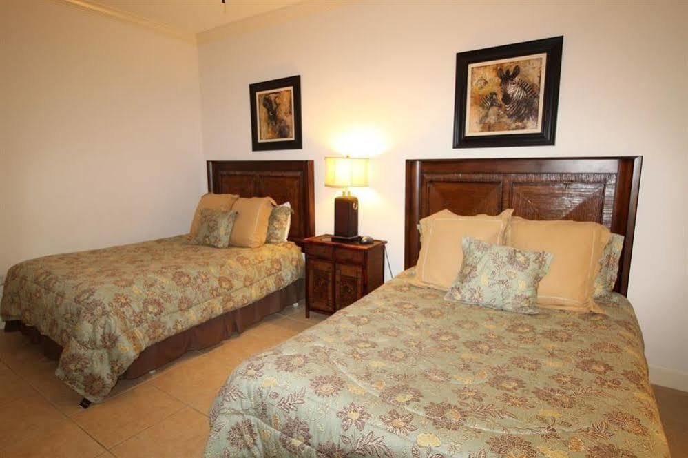 Holiday home Phoenix West By Brett-robinson Vacations *