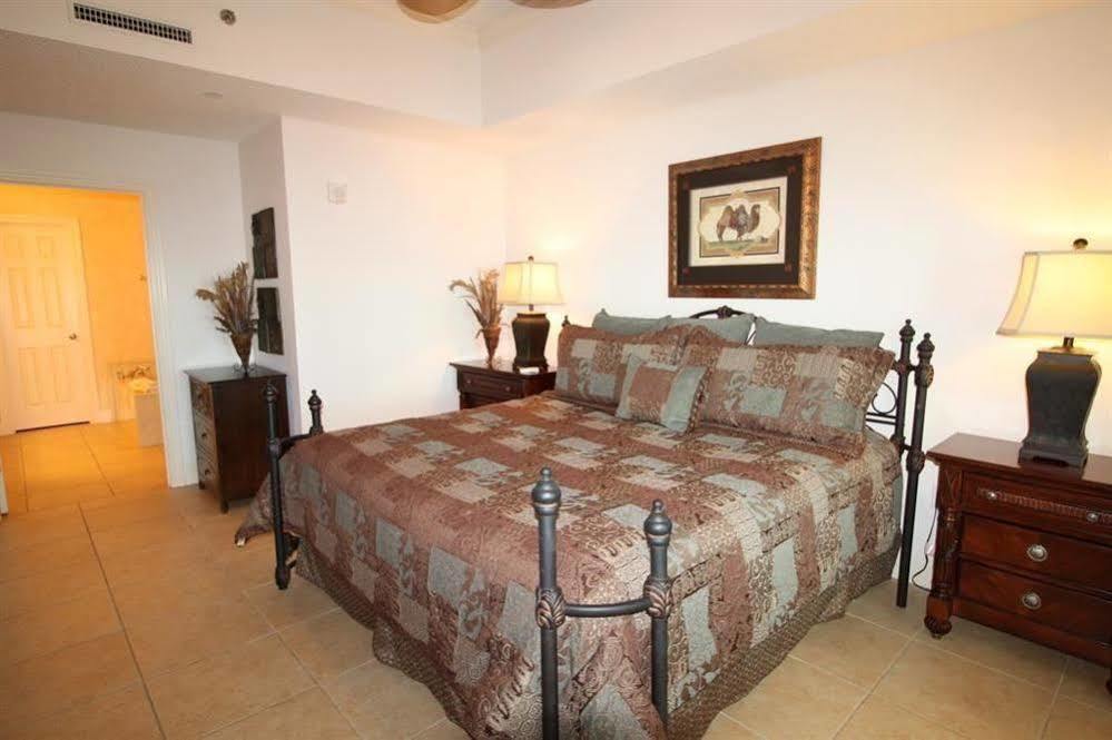 Phoenix West By Brett-robinson Vacations Holiday home