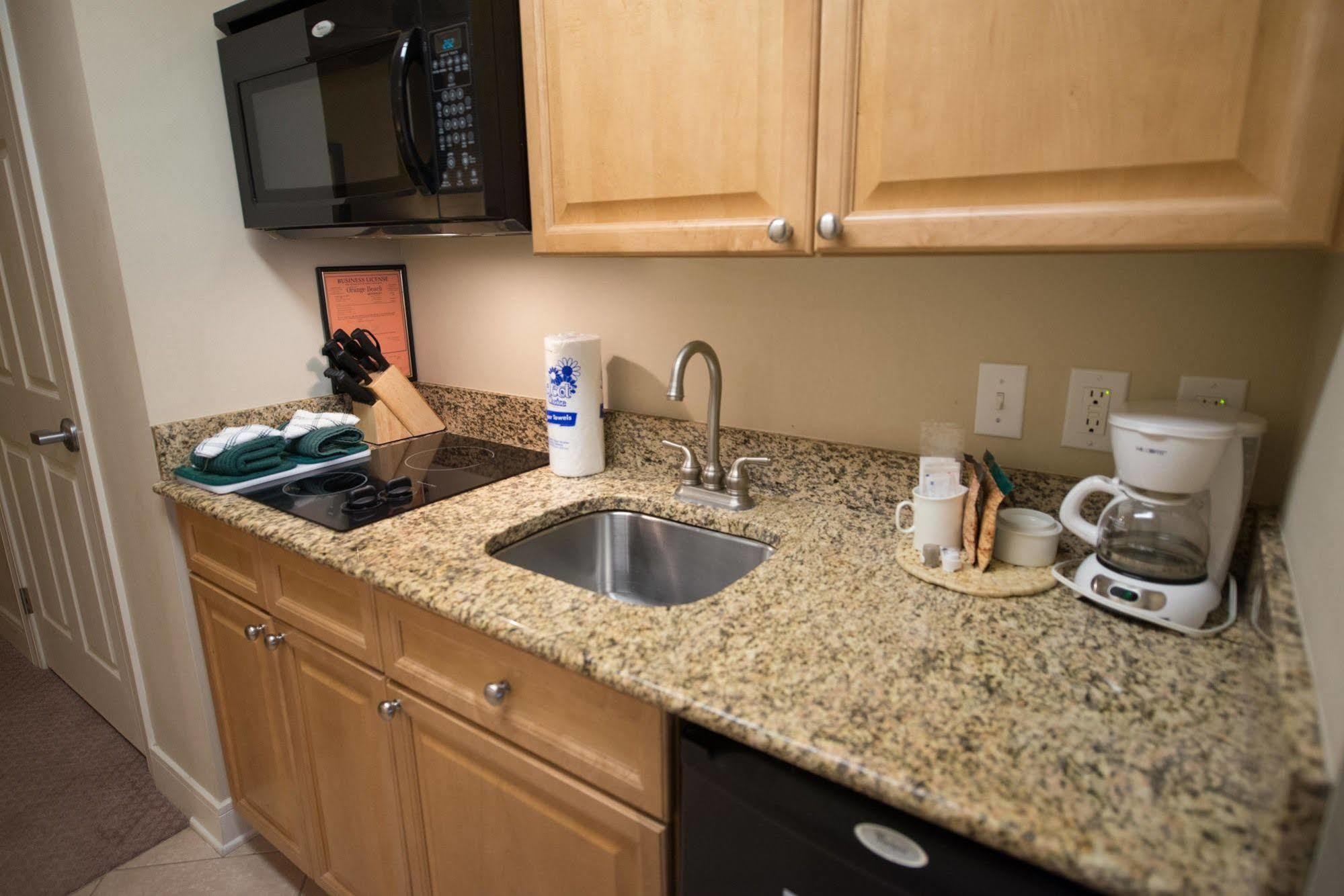 Escapes! To The Shores Orange Beach, A Ramada By Wyndham Hotel 3*