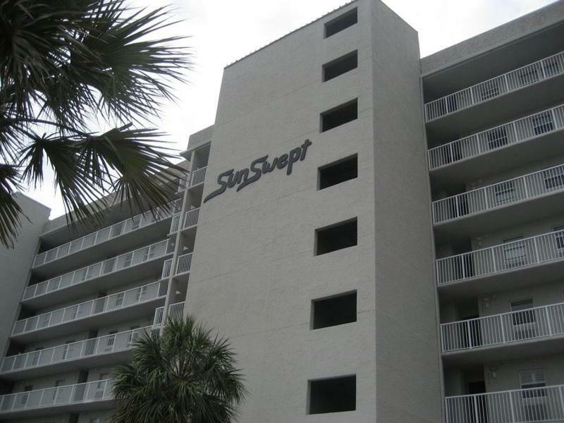 Sunswept 405 Apartment