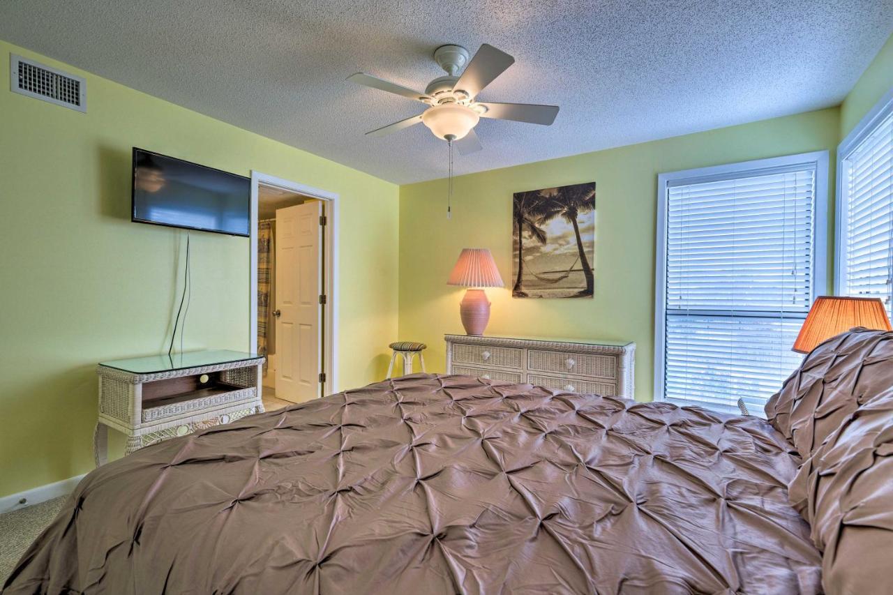 Apartment Orange With Pool - Walk To Beach!