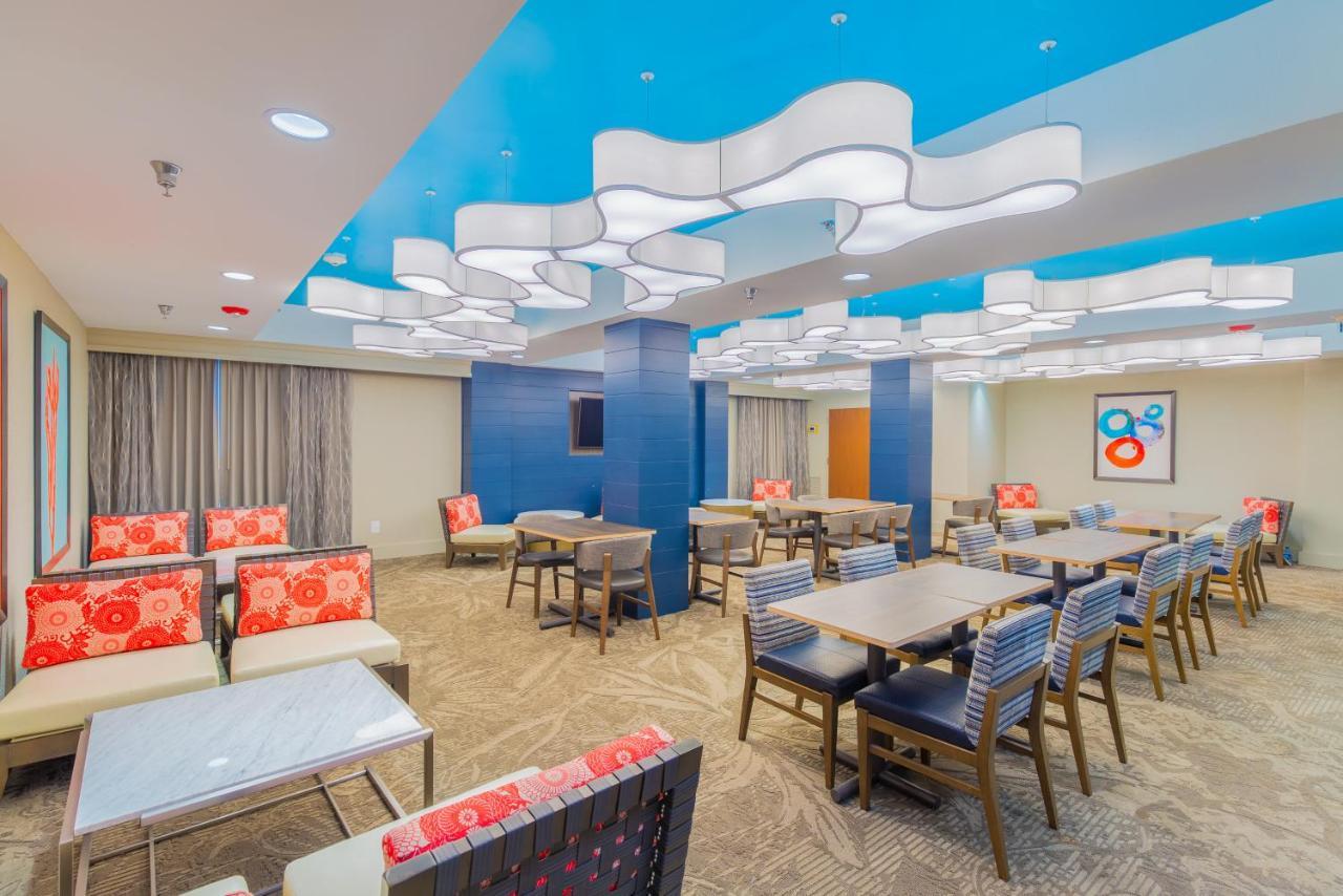 Express Orange - On The By Ihg Resort